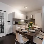 Spacious Near Karlin Square Apartmán