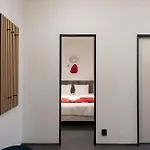 Spacious Near Karlin Square Apartmán