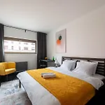 Apartmán Spacious Near Karlin Square *