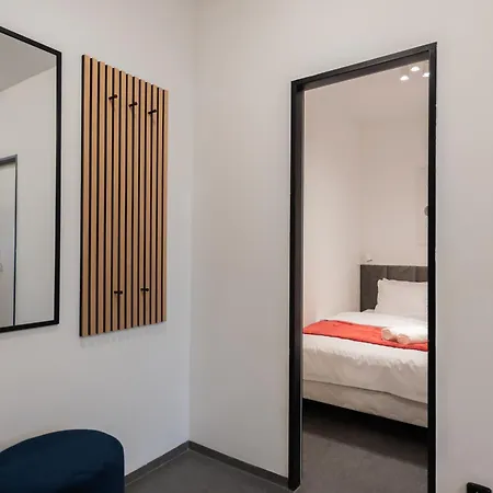 Lejlighed Spacious Family With Balcony I Metro I Karlin *