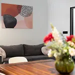 Appartamento Spacious Near Karlin Square *