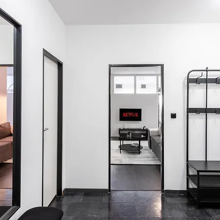 Apartment Spacious Family Apartments With Balcony I Metro I Karlin *