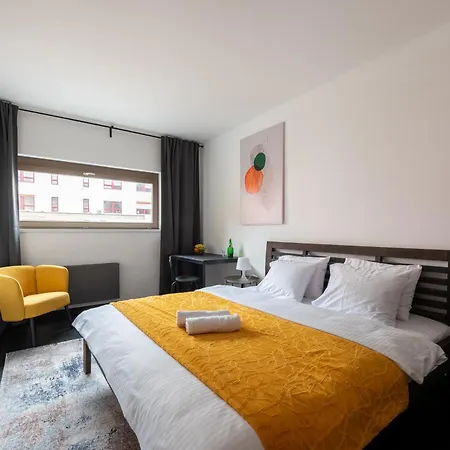 شقة Spacious Near Karlin Square *